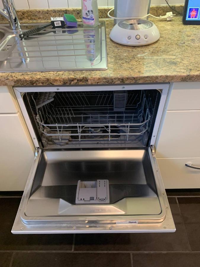 Mainpark Apartment 4 Schlafzimmer Bis Zu 10 Personen Direkt Ueber Aschaffapartment Bei Aschaffenburg Mainaschaff Exteriör bild